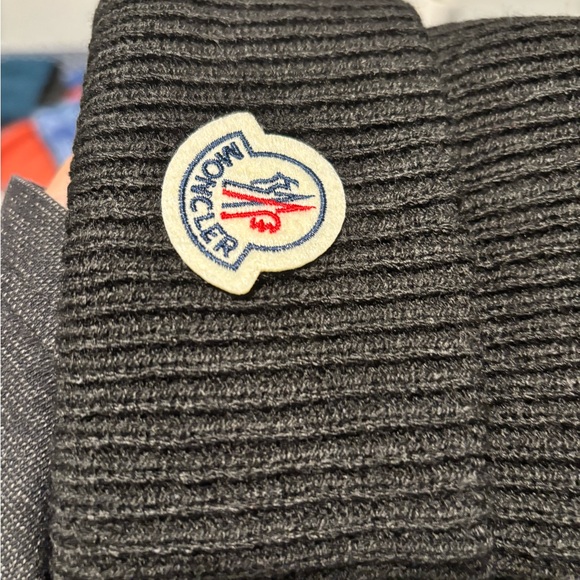 Louis Vuitton and Moncler beanie bundle - Picture 6 of 6